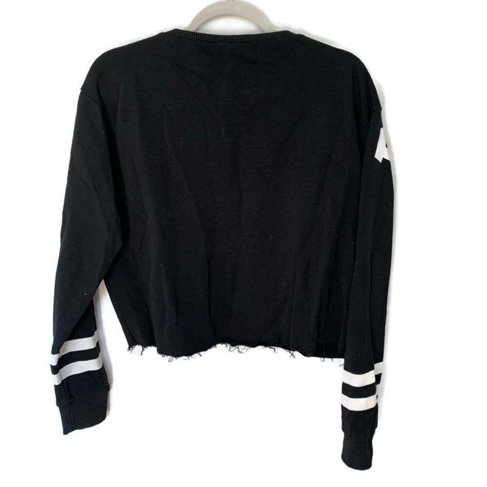 ⭐️ 2 for $10! ⭐️ H&M Brooklyn Crop Sweatshirt - Picture 4 of 4